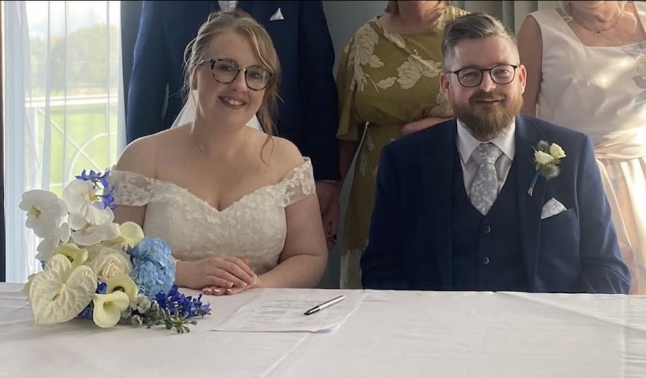 Sean and Rachael's Wedding in Formby, Merseyside
