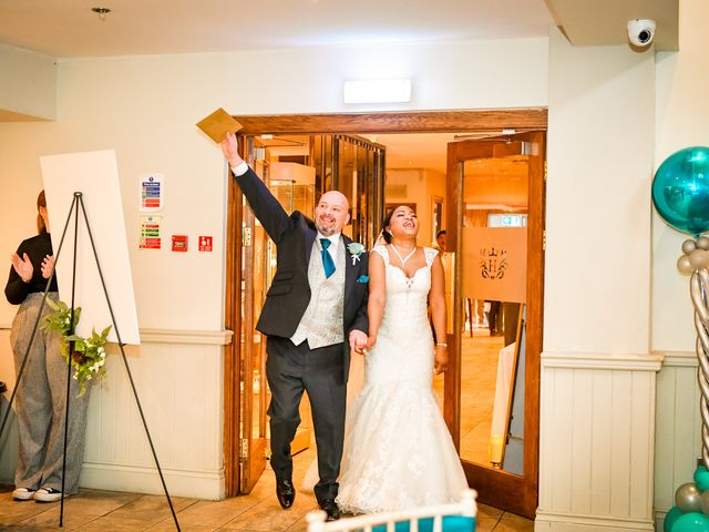 Alwyn and Maureen&apos;s Wedding in Pontypridd, Mid Glamorgan 2