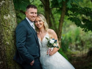 Hayley & Mark's wedding