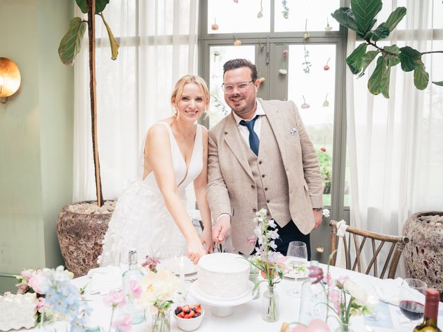 Tim and Amy's Wedding in Newbury, Berkshire 6
