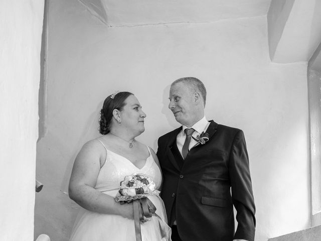 Chris and Sally&apos;s Wedding in Tamworth, Staffordshire 32