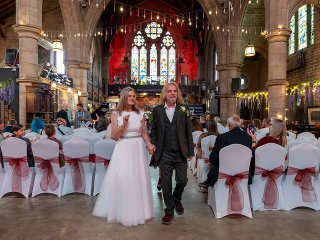 Pete and Susan&apos;s Wedding in Todmorden, Lancashire 16