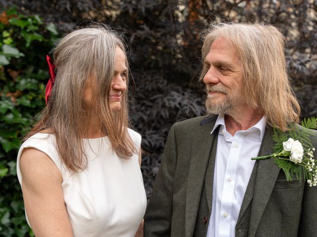 Pete and Susan&apos;s Wedding in Todmorden, Lancashire 27