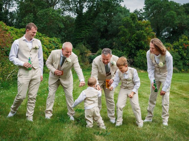 Tony and Liz&apos;s Wedding in Kettering, Northamptonshire 10