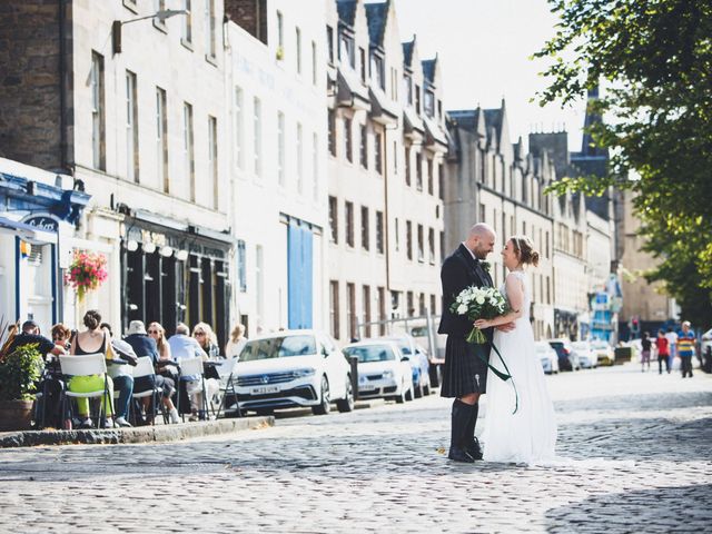 Rory and Erin's Wedding in Edinburgh, Lothian &amp; Borders 9