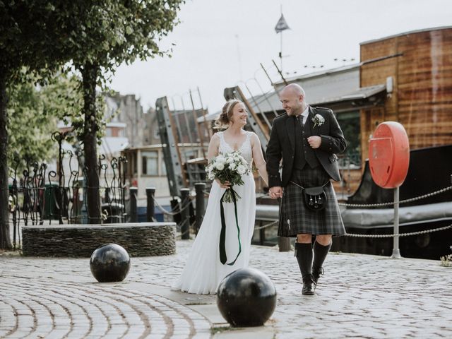 Rory and Erin's Wedding in Edinburgh, Lothian &amp; Borders 13