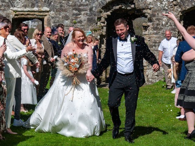 Tucker and Beth's Wedding in Tenby, Pembrokeshire 16