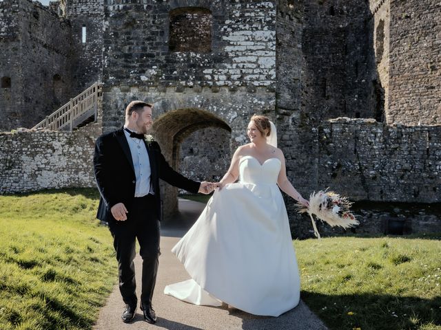 Tucker and Beth's Wedding in Tenby, Pembrokeshire 22