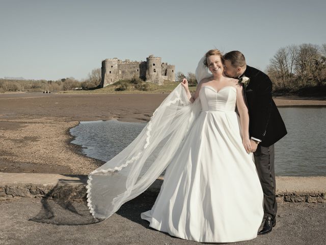 Tucker and Beth's Wedding in Tenby, Pembrokeshire 23