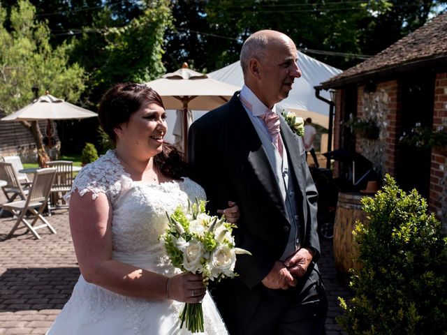John and Sara&apos;s Wedding in Henley On Thames, Oxfordshire 8