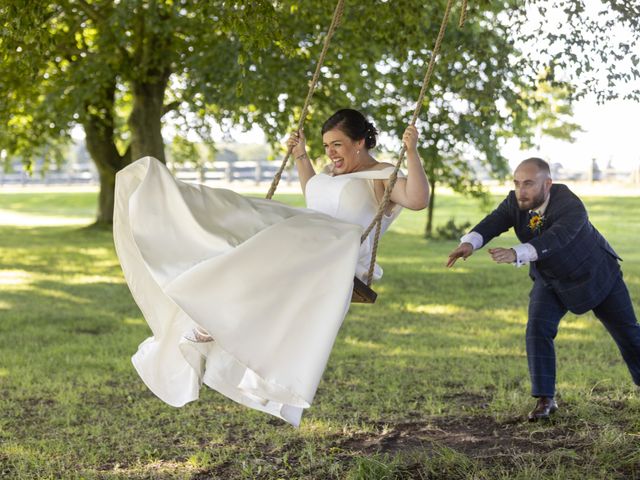 Dan and Beki&apos;s Wedding in Banbury, Oxfordshire 21