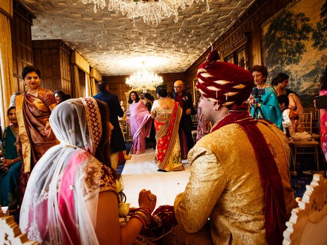 Arjun Soni and Reena&apos;s Wedding in Hatfield, Hertfordshire 18