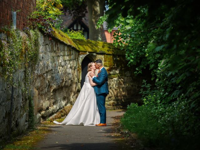 Arthur and Louise&apos;s Wedding in Warwick, Warwickshire 17