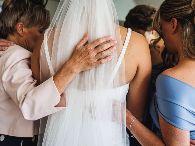Miles and Beth's Wedding in Leicester, Leicestershire 11