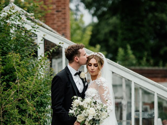 Ellie and Luke's Wedding in Blyth, Nottinghamshire 24