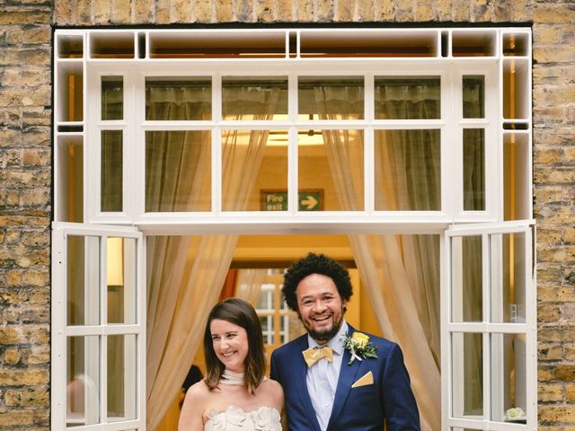 Kester and Harriet's Wedding in Hackney, East London 17
