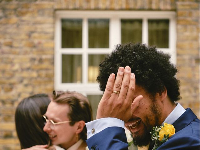 Kester and Harriet's Wedding in Hackney, East London 18