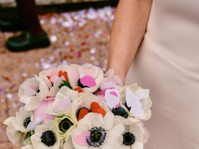 Kester and Harriet's Wedding in Hackney, East London 30