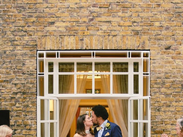 Kester and Harriet's Wedding in Hackney, East London 33