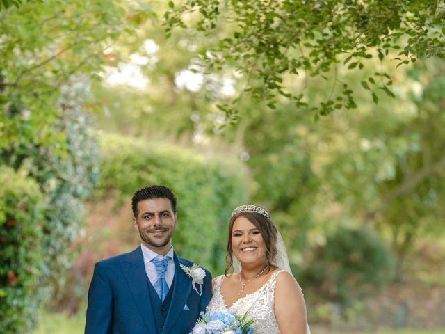 Cherry and Danny&apos;s Wedding in Lincoln, Lincolnshire 8