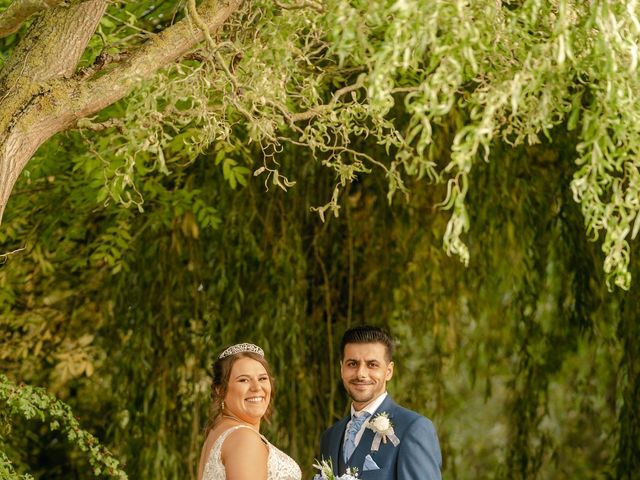 Cherry and Danny&apos;s Wedding in Lincoln, Lincolnshire 15