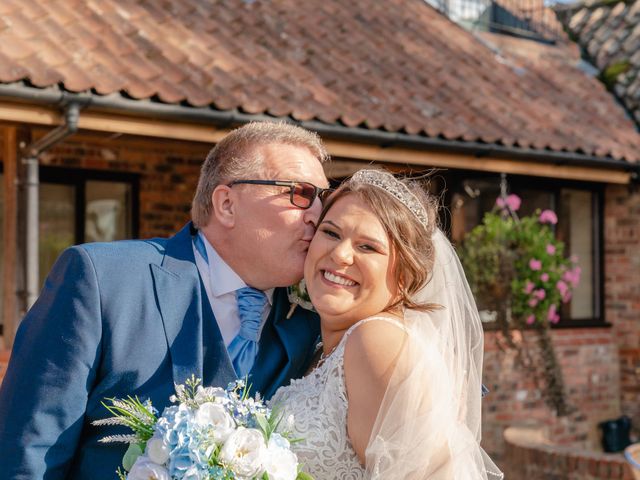 Cherry and Danny&apos;s Wedding in Lincoln, Lincolnshire 27