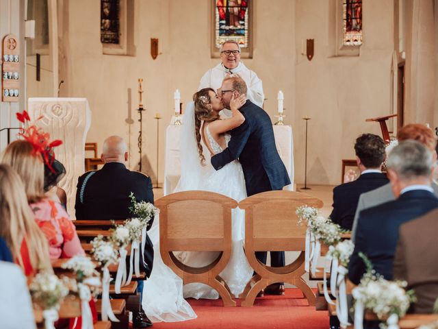 Alessandra and Steve's Wedding in Leeds Castle, Kent 31