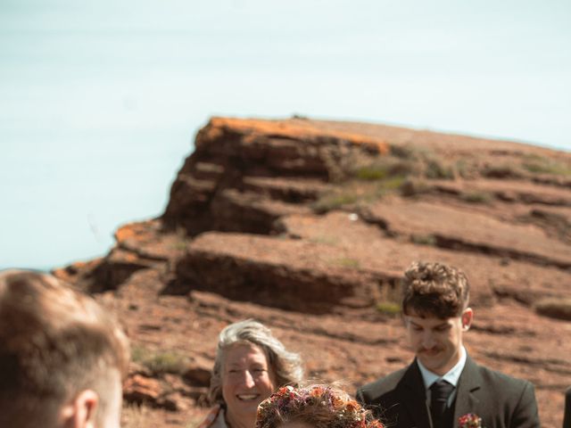 Fraser and Claire's Wedding in Edinburgh, Lothian &amp; Borders 9