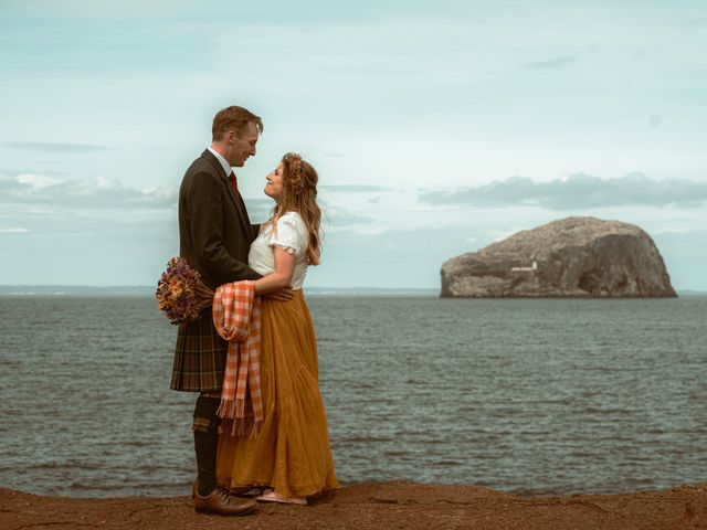 Fraser and Claire's Wedding in Edinburgh, Lothian &amp; Borders 24