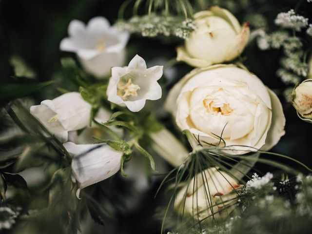 Alastair and Abi&apos;s Wedding in Stow On The Wold, Gloucestershire 33