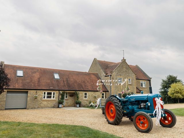 Matthew and Michelle&apos;s Wedding in Northampton, Northamptonshire 8