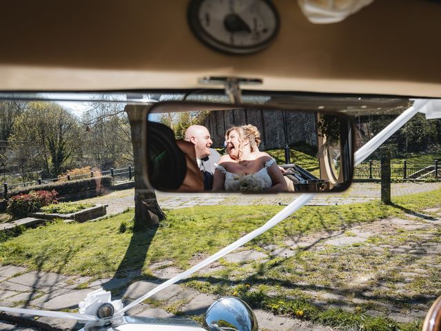 Kevin and Vicky's Wedding in Oldham, Greater Manchester 7