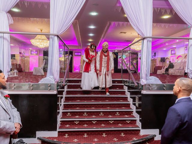 Taslima and Faheem&apos;s Wedding in Handsworth, West Midlands 20