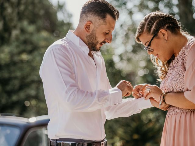 Samuele and Giusy&apos;s Wedding in Newbury, Berkshire 12