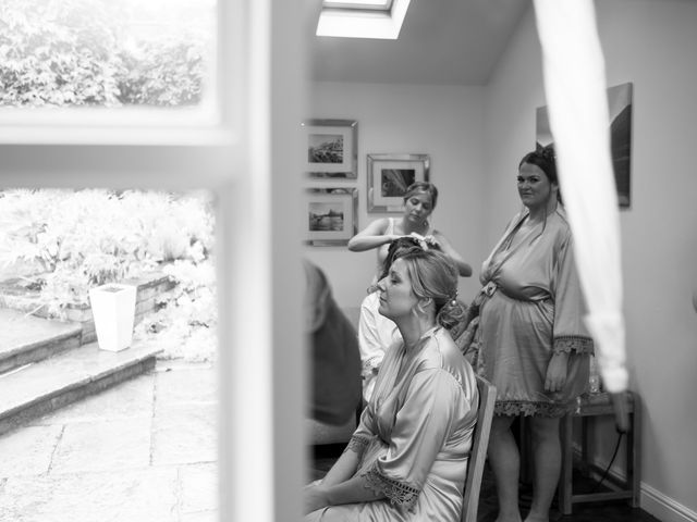 Becky and Simon&apos;s Wedding in Moreton-in-Marsh, Gloucestershire 2