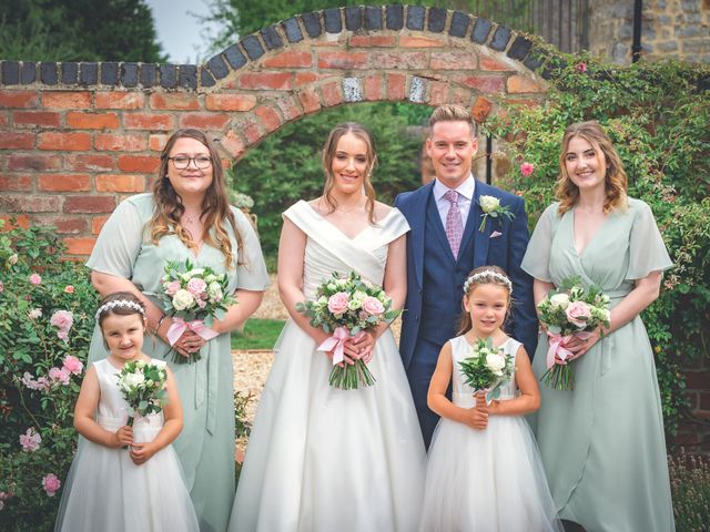 Liz and Paul&apos;s Wedding in Blackwell, Worcestershire 14