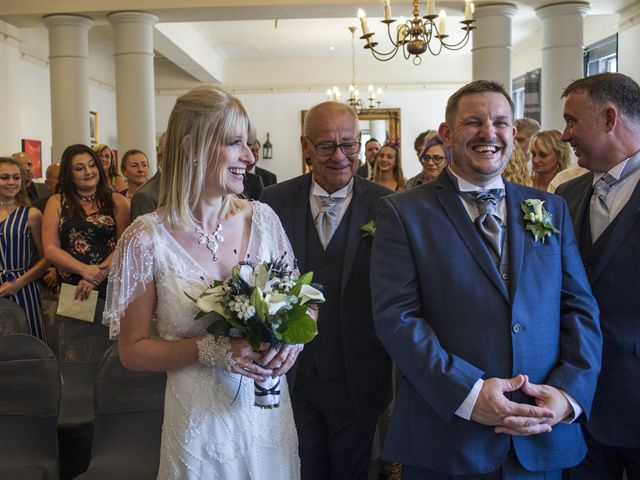 Gary and Kelly&apos;s Wedding in Huntingdon, Cambridgeshire 10