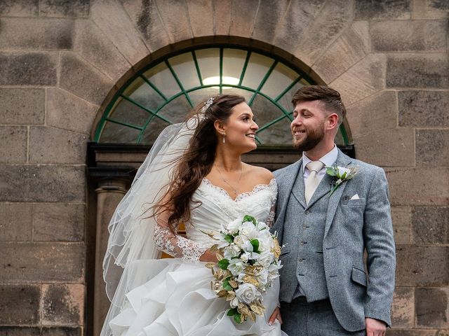 Adam and Liz&apos;s Wedding in Preston, Lancashire 15