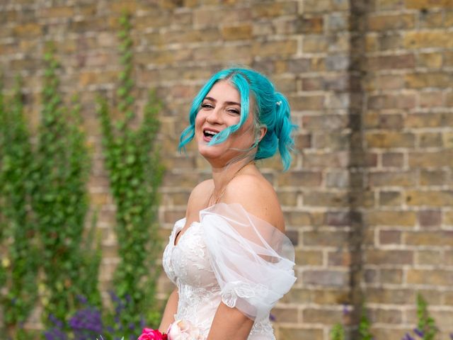 Zee and Sam&apos;s Wedding in Great Dunmow, Essex 27