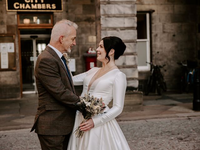 Ella and David's Wedding in Edinburgh, Lothian &amp; Borders 4