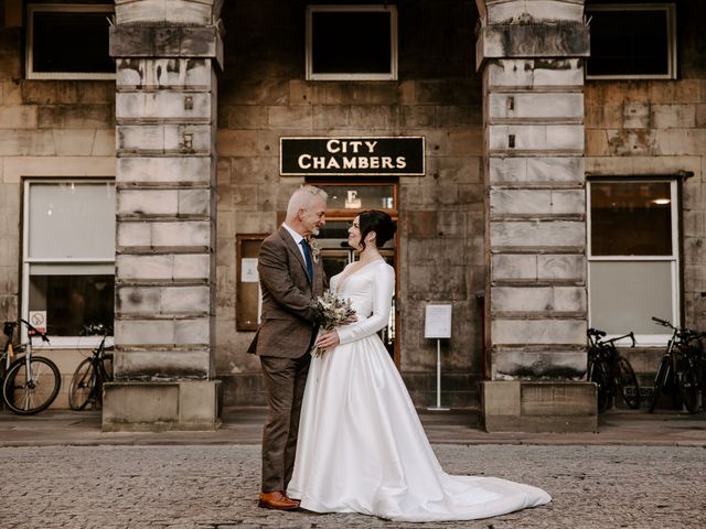 Ella and David's Wedding in Edinburgh, Lothian &amp; Borders 20