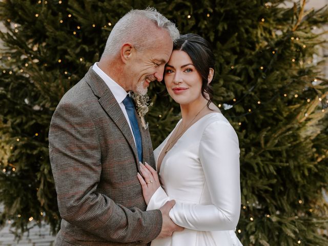 Ella and David's Wedding in Edinburgh, Lothian &amp; Borders 25