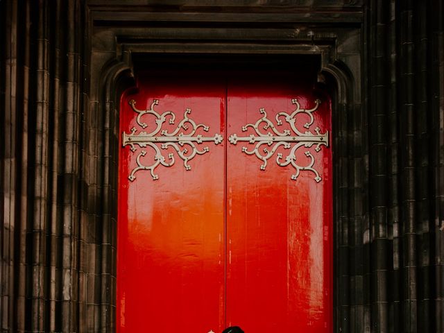 Ella and David's Wedding in Edinburgh, Lothian &amp; Borders 29