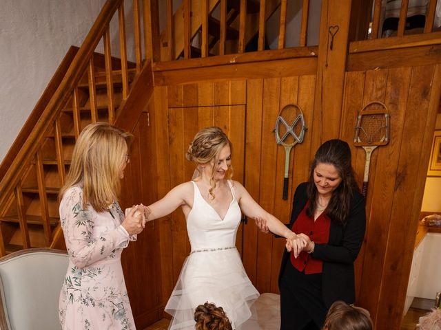Arthur and Robyn&apos;s Wedding in Bicester, Oxfordshire 16