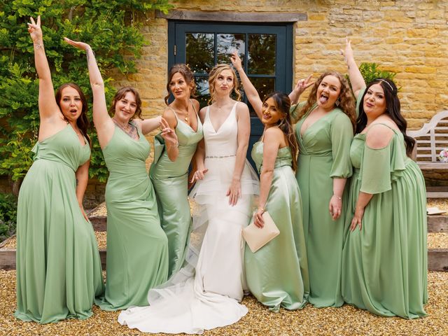 Arthur and Robyn&apos;s Wedding in Bicester, Oxfordshire 26