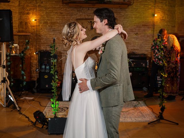 Arthur and Robyn&apos;s Wedding in Bicester, Oxfordshire 40