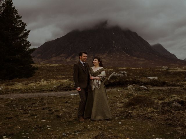 Jack and Sarah&apos;s Wedding in Glencoe, Argyll 1