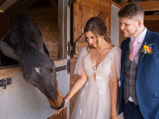 Oliver and Shannon&apos;s Wedding in Bromsgrove, Worcestershire 27