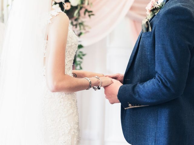 Sam and Kirsty's Wedding in Kingston Upon Hull, East Riding of Yorkshire 51