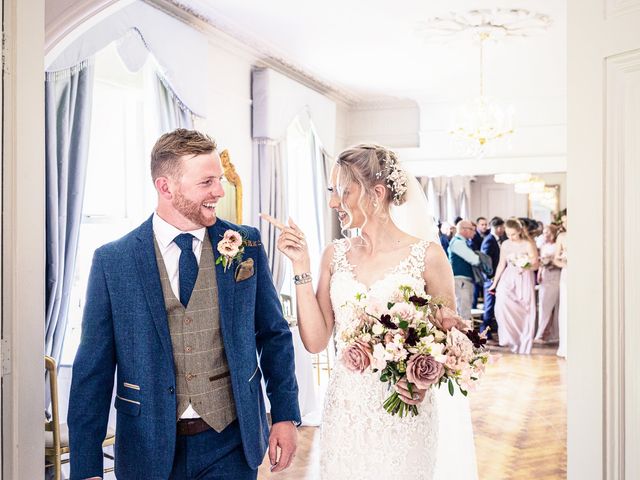 Sam and Kirsty's Wedding in Kingston Upon Hull, East Riding of Yorkshire 54